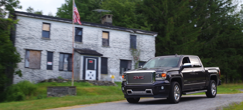 Illustration for article titled The 2015 GMC Sierra Denali Is Like A Stern Father You Fear And Respect